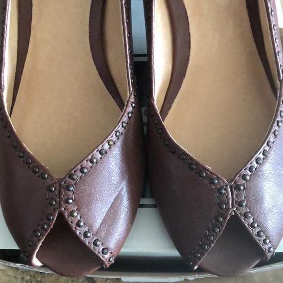 Frye Maya Vintage Stud Heels Dark Brown - Picture 6 of 7